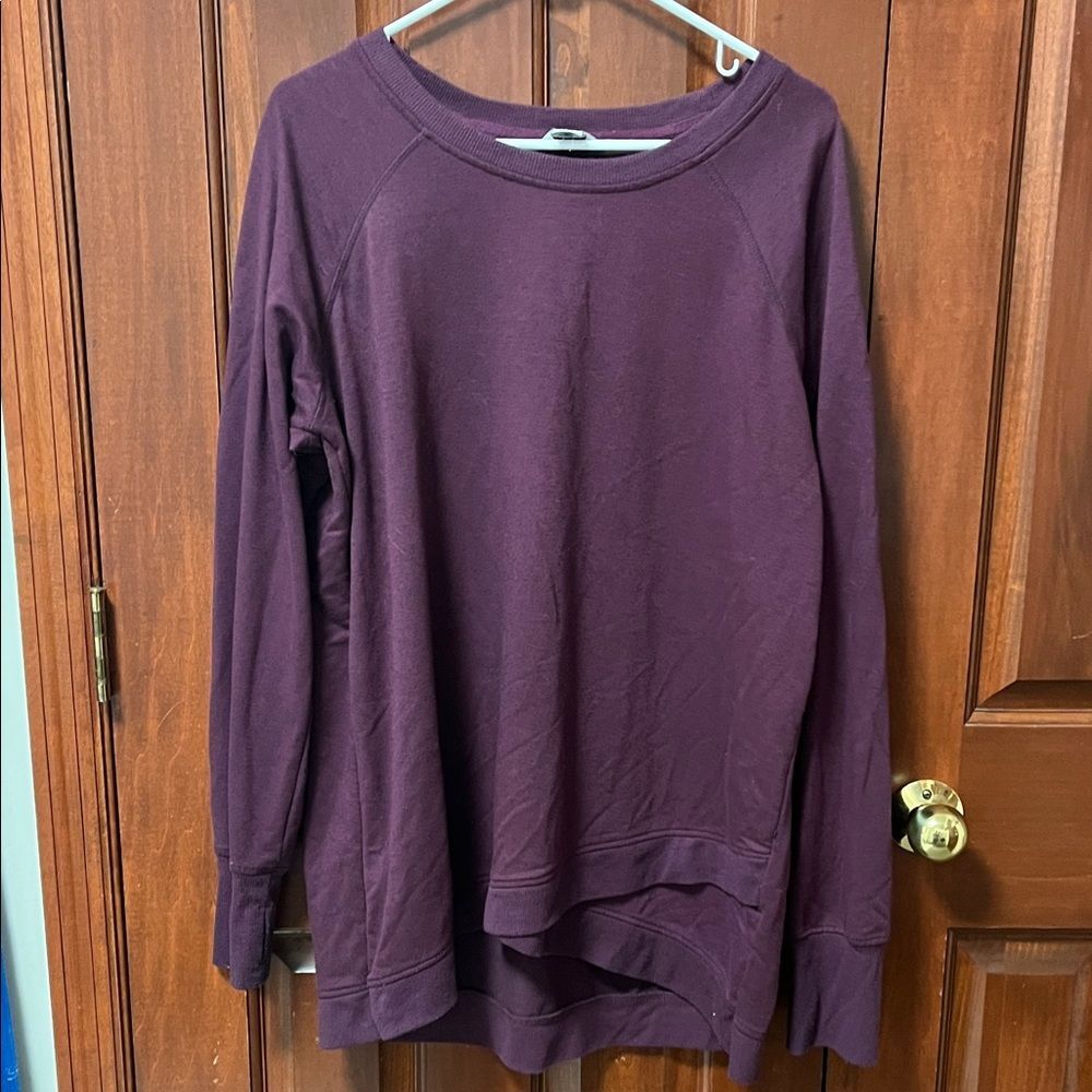 Dangling Women's Burgundy Long Sleeve Top
